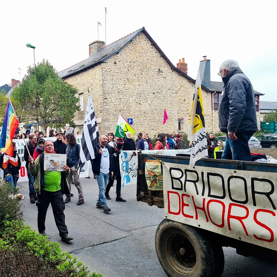 Mobilisation contre Bridor à Liffré en novembre 2022